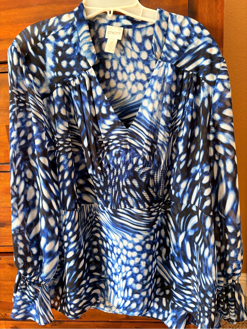 Chico's Blue and White Abstract Printed V-Neck Tunic